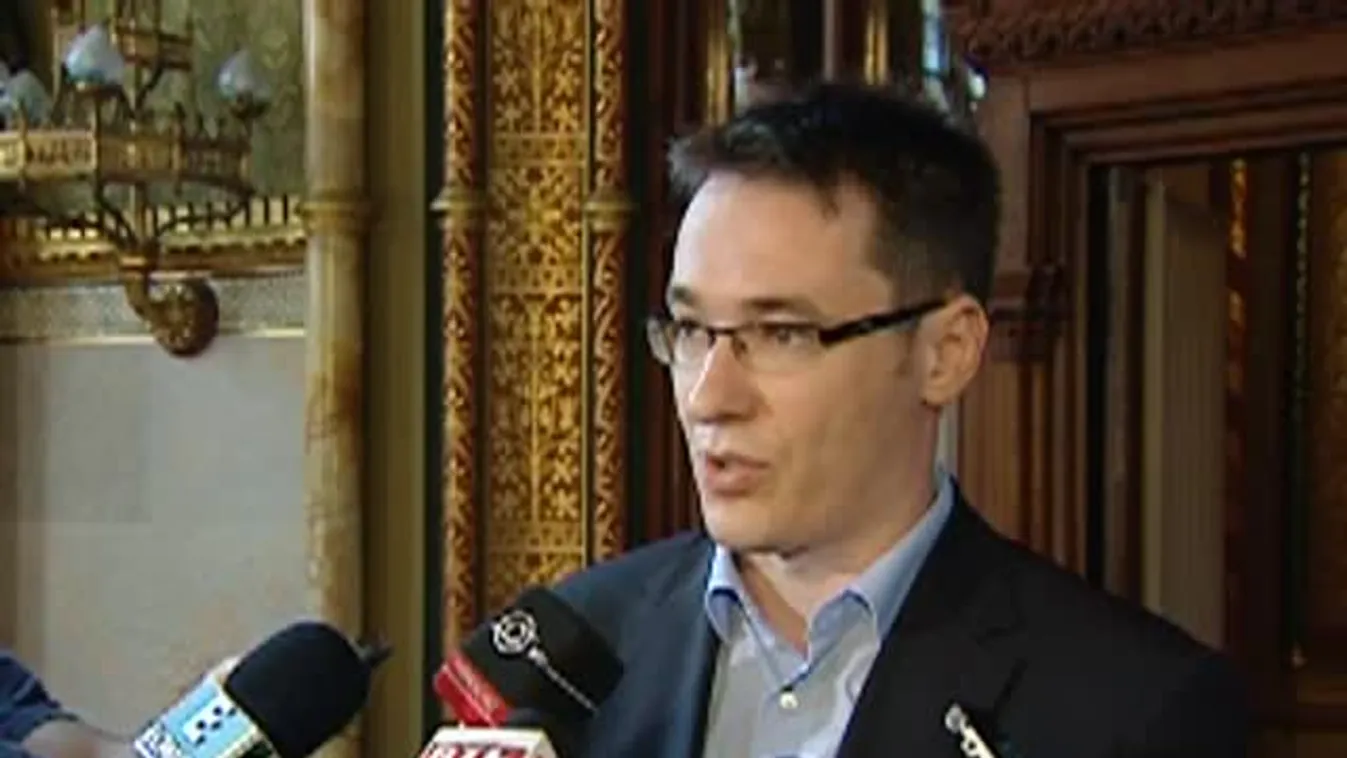 Feljelentést tesz több ellenzéki párt a trafikpályázatok miatt