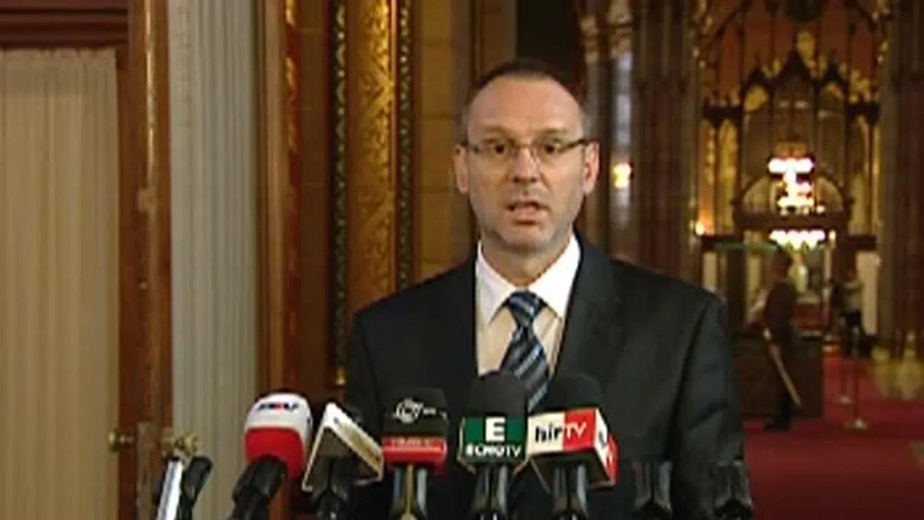 Fidesz: júniustól emelkedik a fogyatékkal élők támogatása