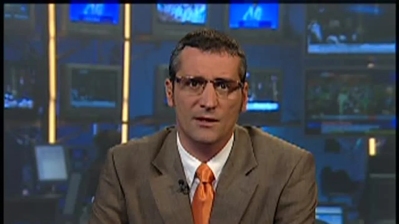 Visszavonul Sir Alex Ferguson