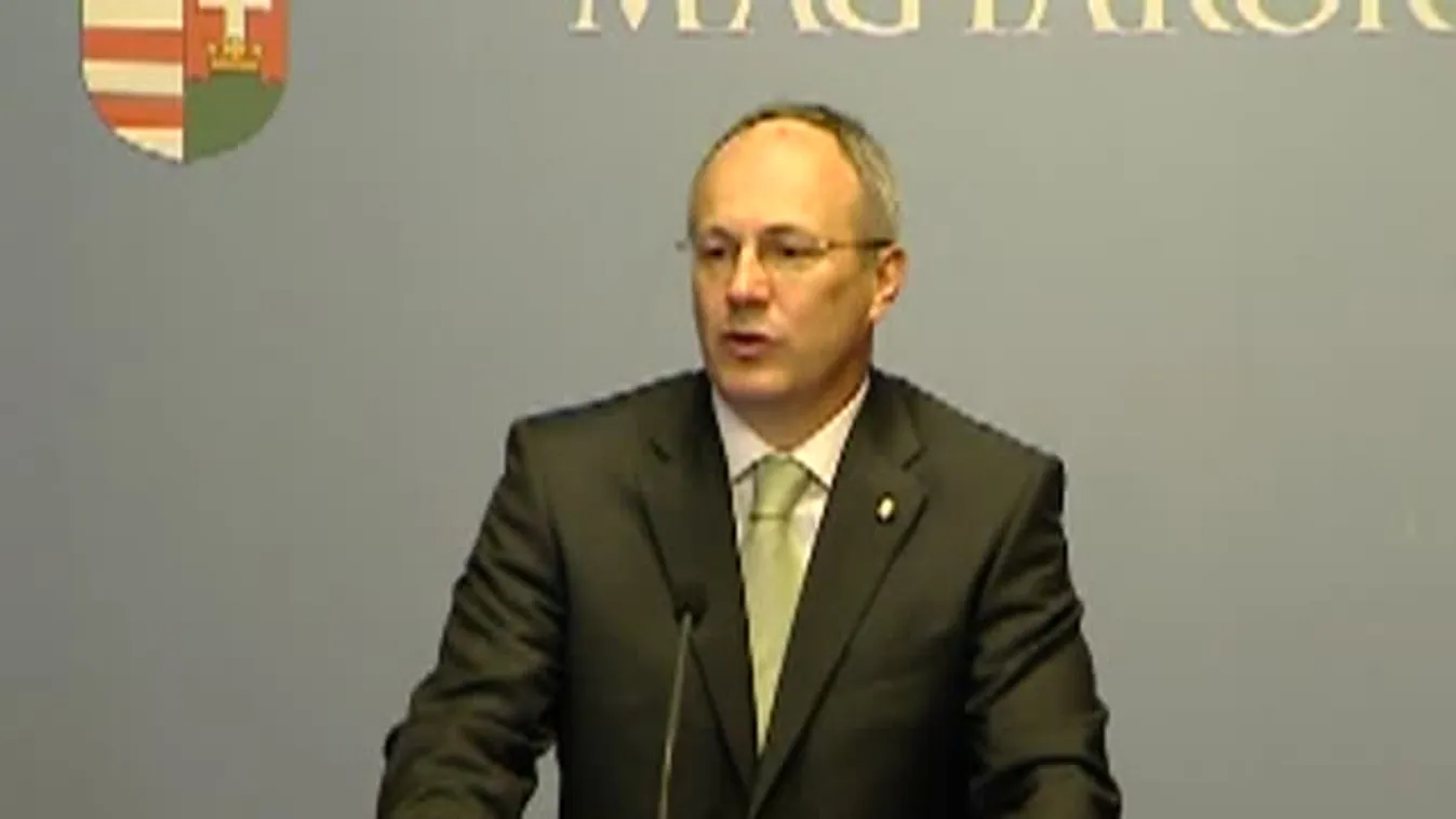 Szócska Miklós az egészségügyi dolgozók béremeléséről