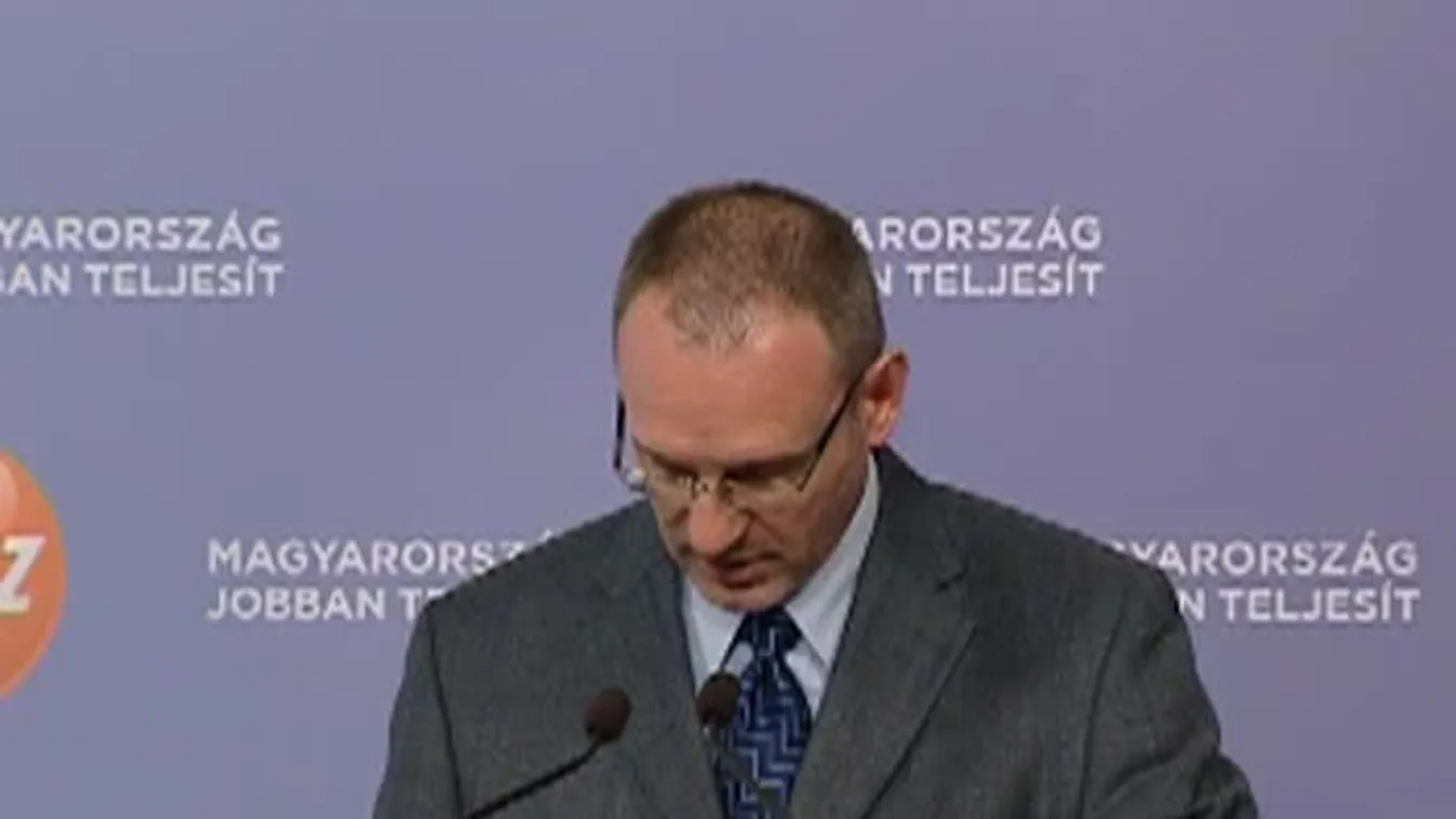 Zsigó Róbert az egészségügyi salátatörvényről