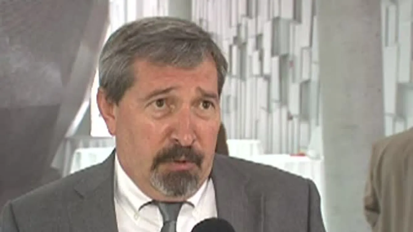 Konferencia az agyvérzésről Pécsett