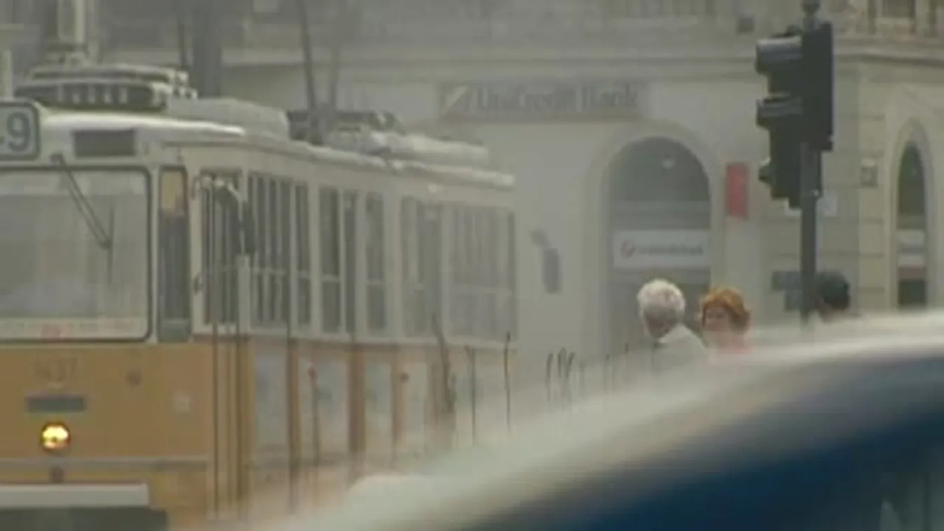 Füstpróba a Kálvin téri metróállomáson