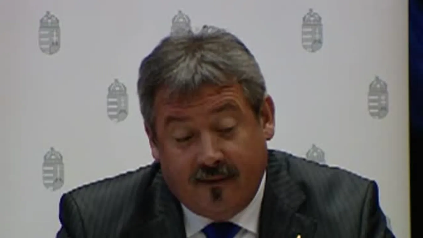 Indul a harmadik Leader-program