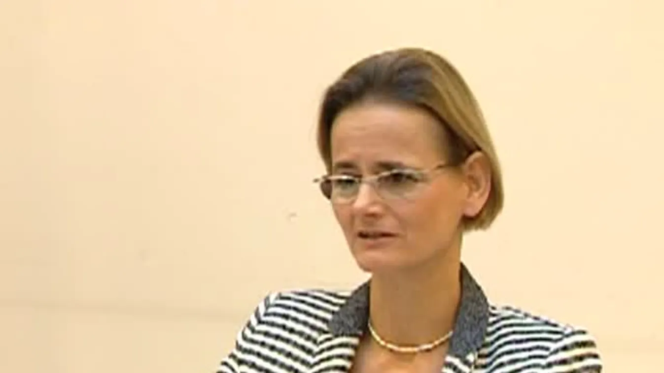 Győri Enikő a Tavares-jelentésről