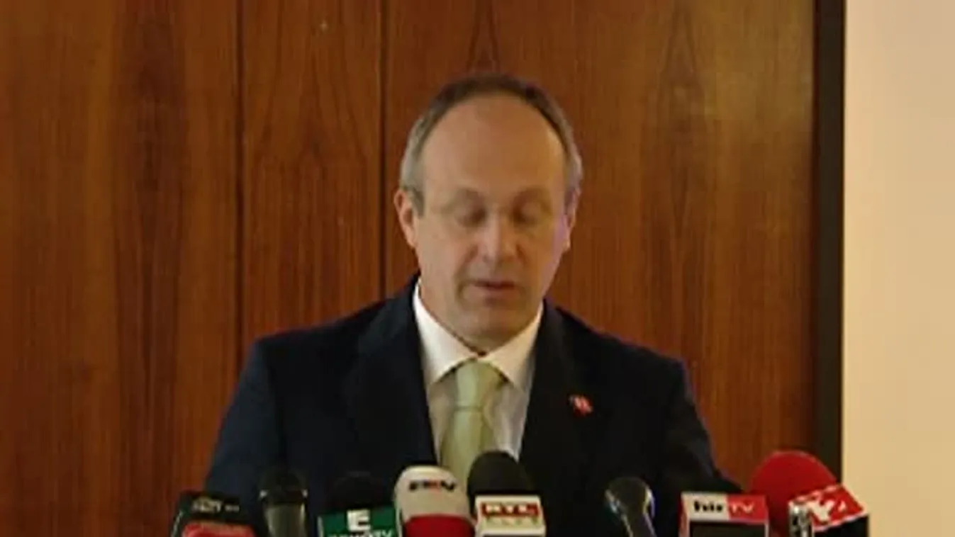 Díjat kapott a miniszterelnök a dohányzásmentes világnapon