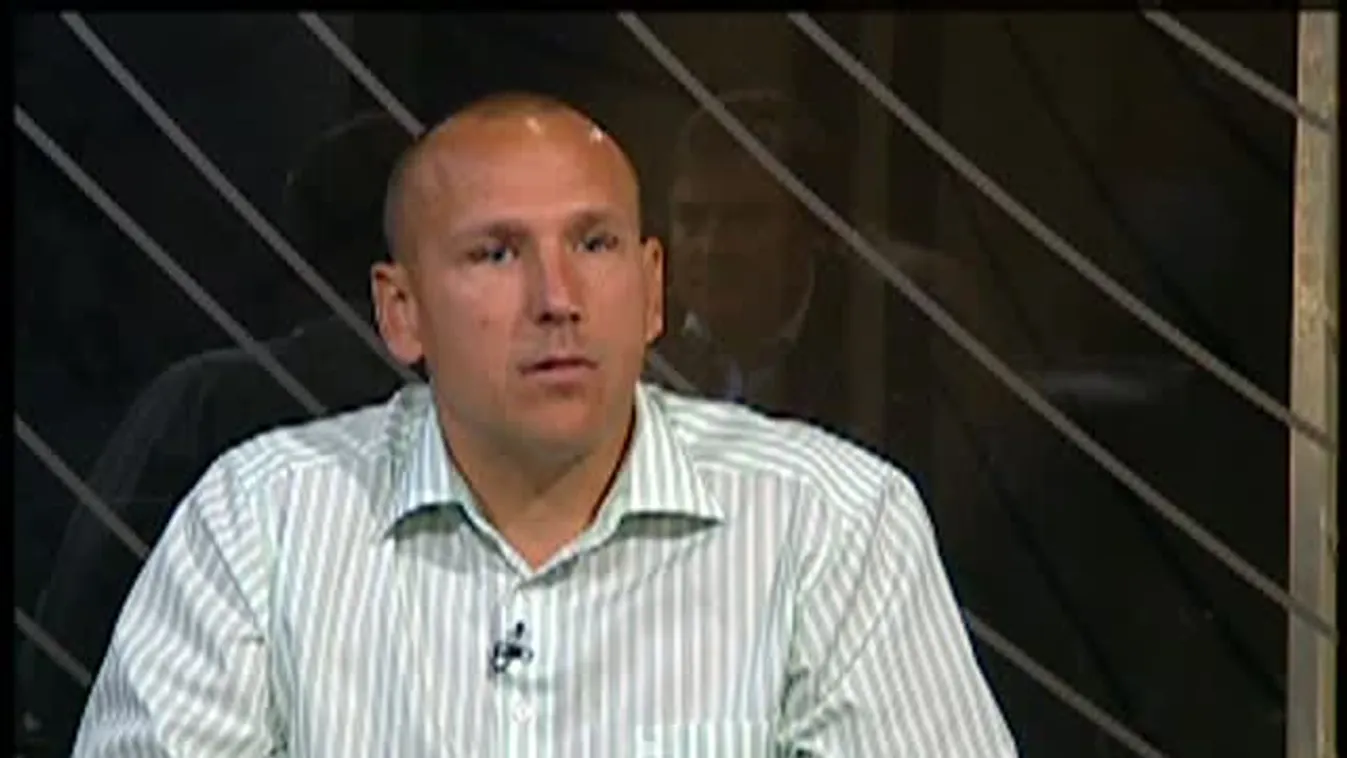 Sportpercek Storcz Botonddal