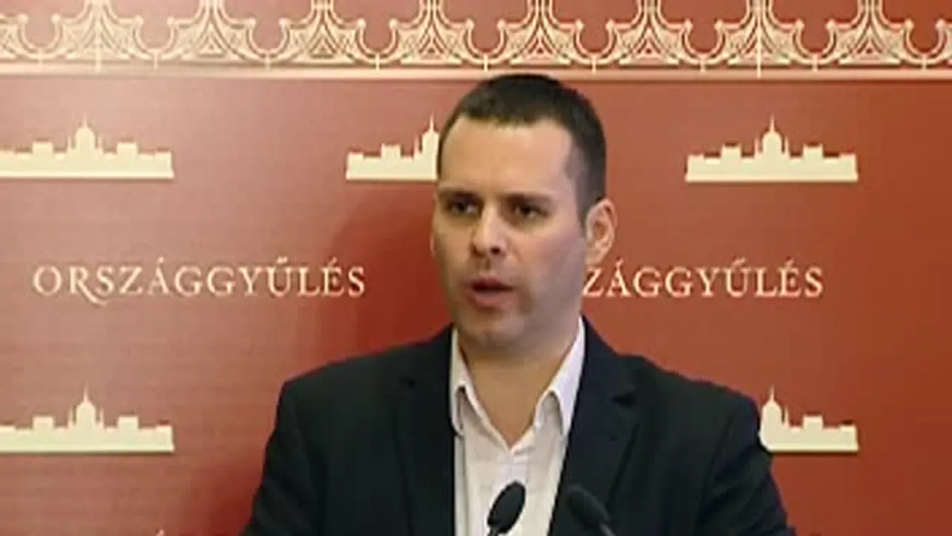 DK: a Fidesz támogatja az antiszemitizmust