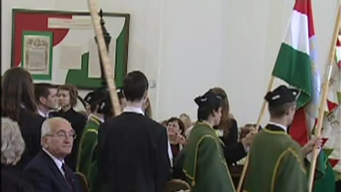 Orbán: 10 milliárd forintot ad a kormány