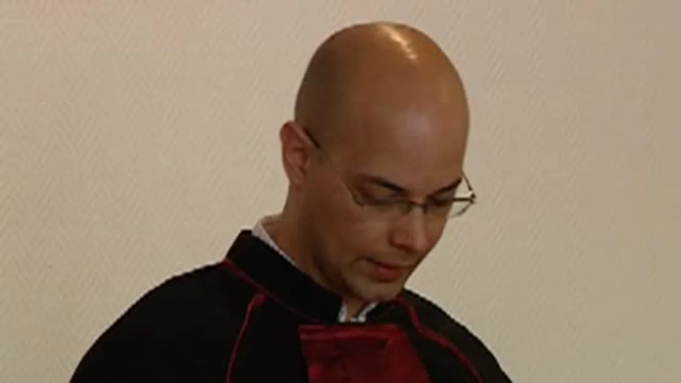 Hivatali visszaéléssel vádolják Szilvásy Györgyöt az UD-per új eljárásában