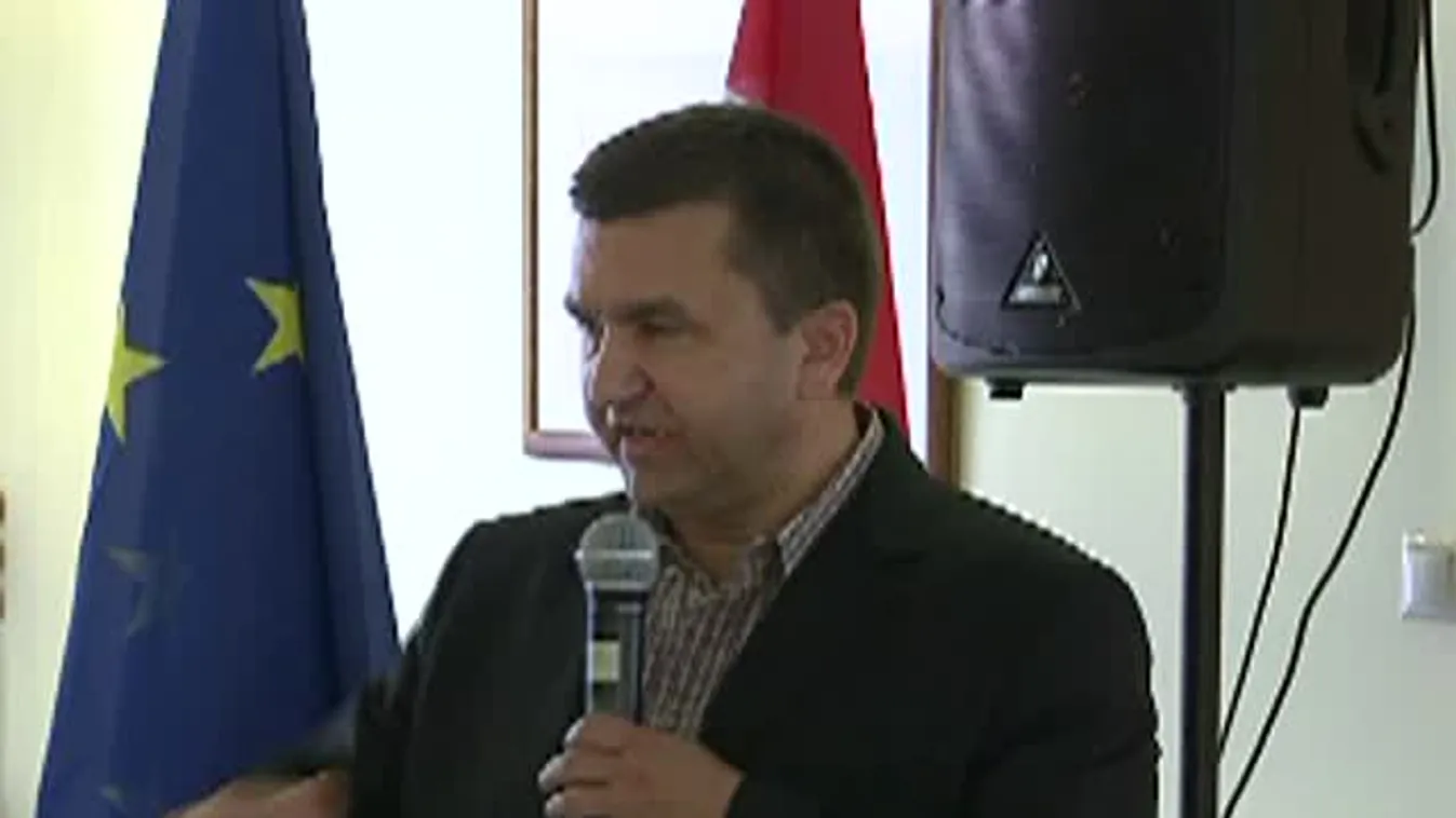 Czomba Sándor a tatai munkaügyi konferencián