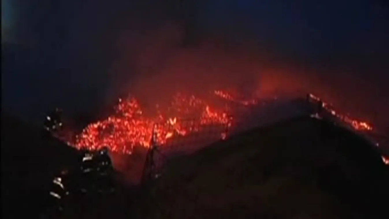 Tűz egy kínai gabonaraktárban