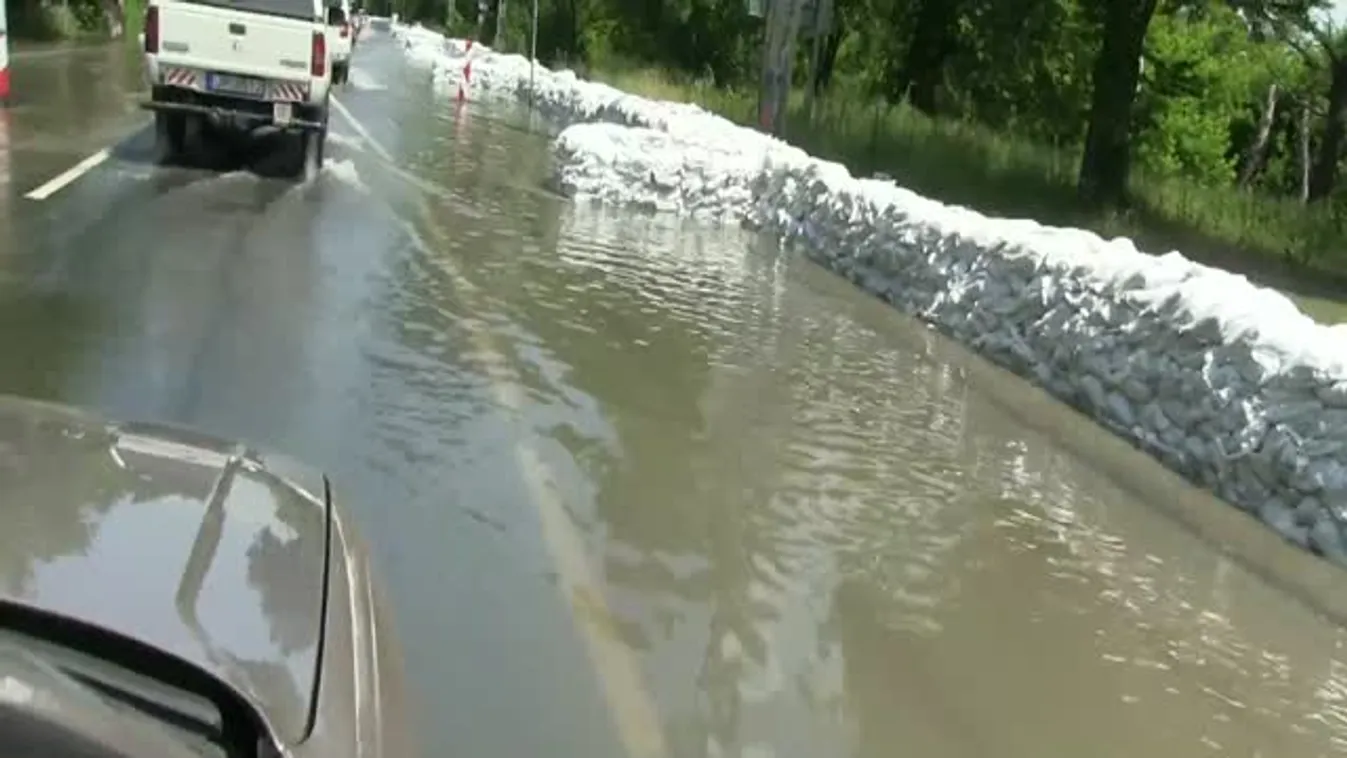 Szentendrén már az úton a víz