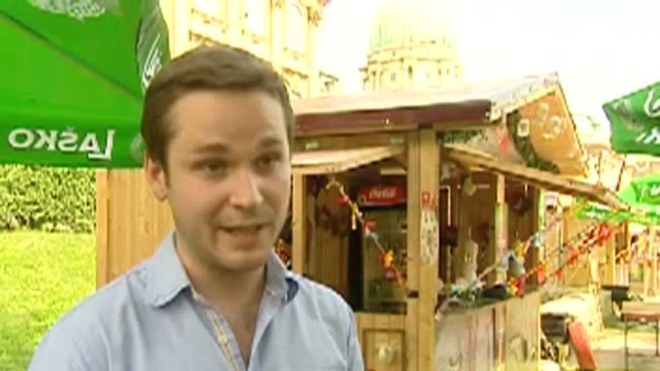 Több mint 200 féle sört kóstolhattak az érdeklődők a 3. Budavári Sörfesztiválon