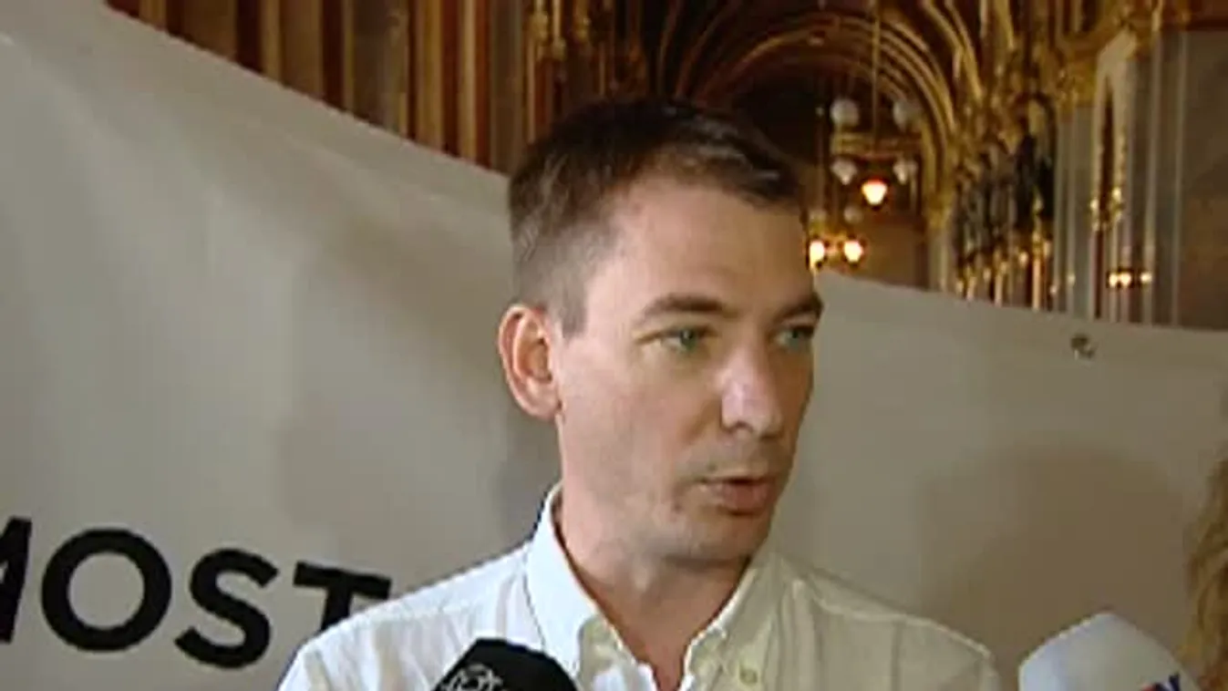 PM-sajtótájékoztató a földtörvény megszavazása után