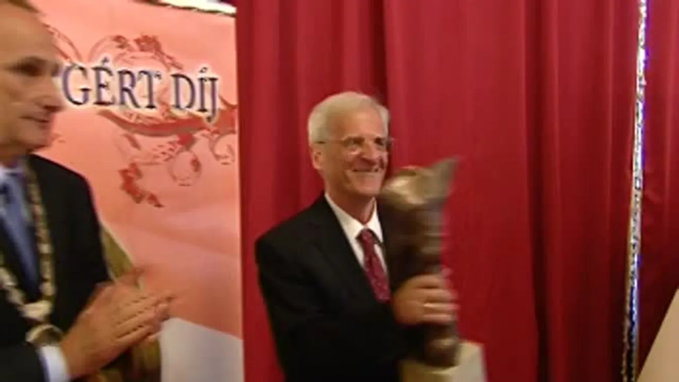 Sólyom László volt köztársasági elnök kapta a Magyar Szabadságért díjat