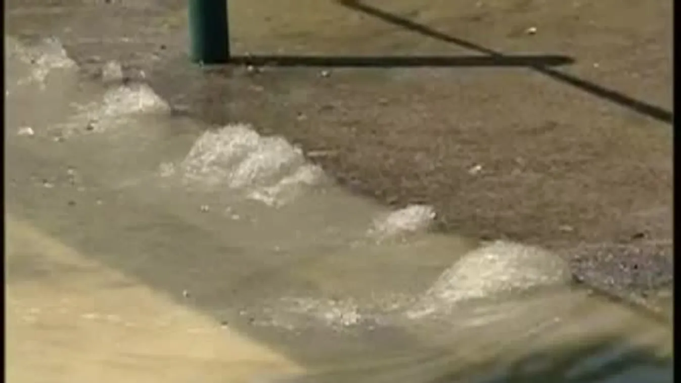 Homokzsákokkal védik Budapestet