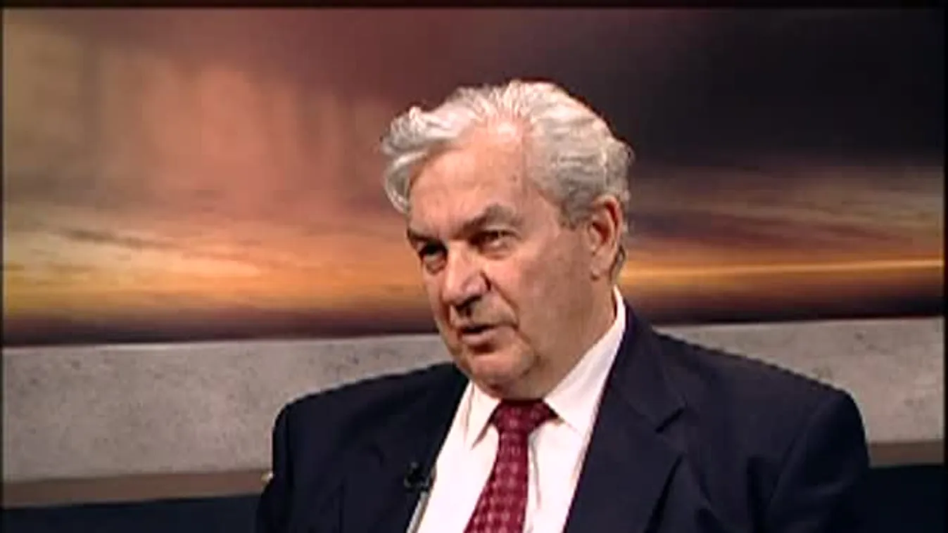 A Versus vendége Chikán Attila