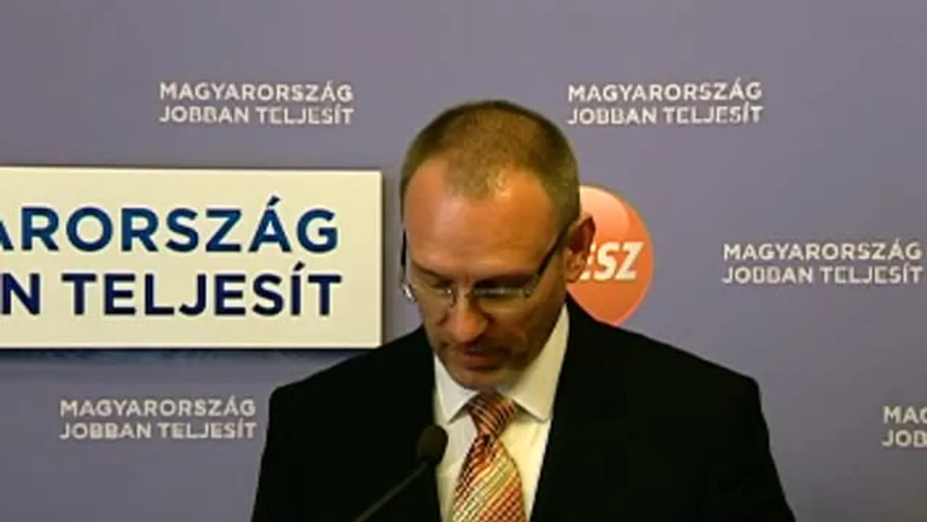 Fidesz: új korszak kezdődött a földtörvény elfogadásával