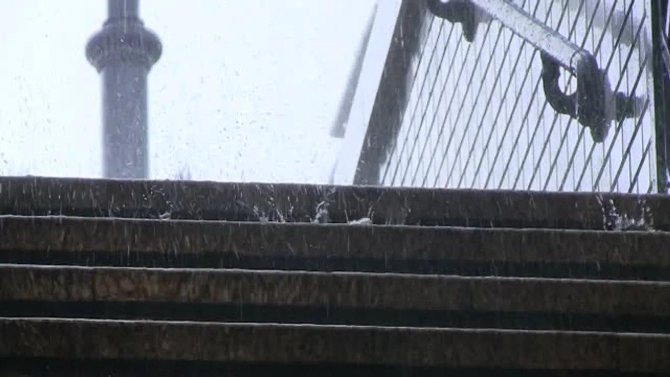 Víz alá került a Bem rakpart