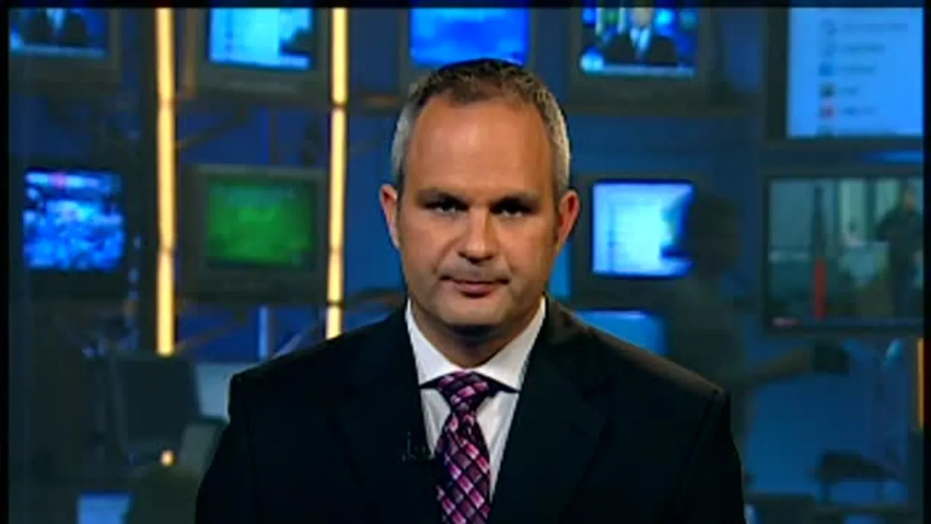 Majdnem botrányba fulladt Villa bemutatása