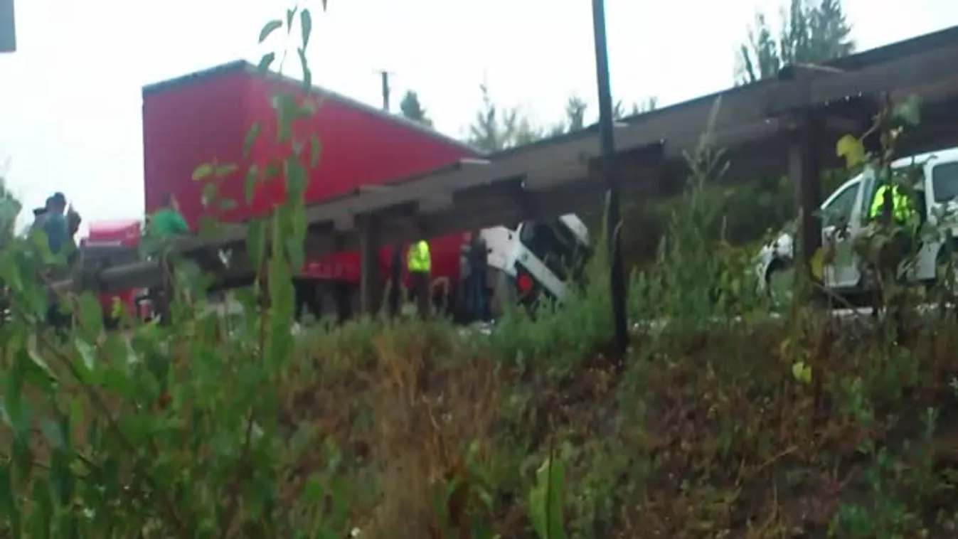 Kamionos baleset Székelyvajánál