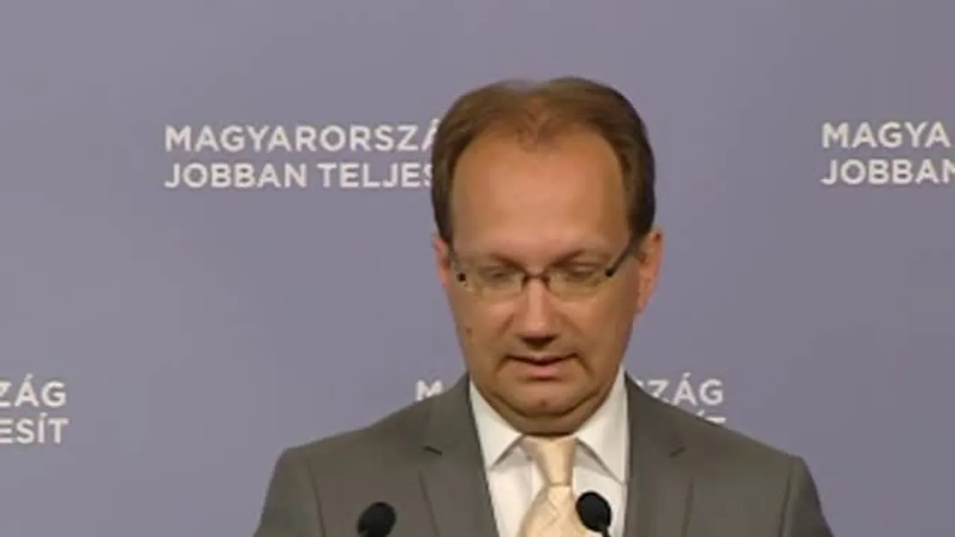 Tovább nőtt a foglalkoztatás és csökkent a munkanélküliség