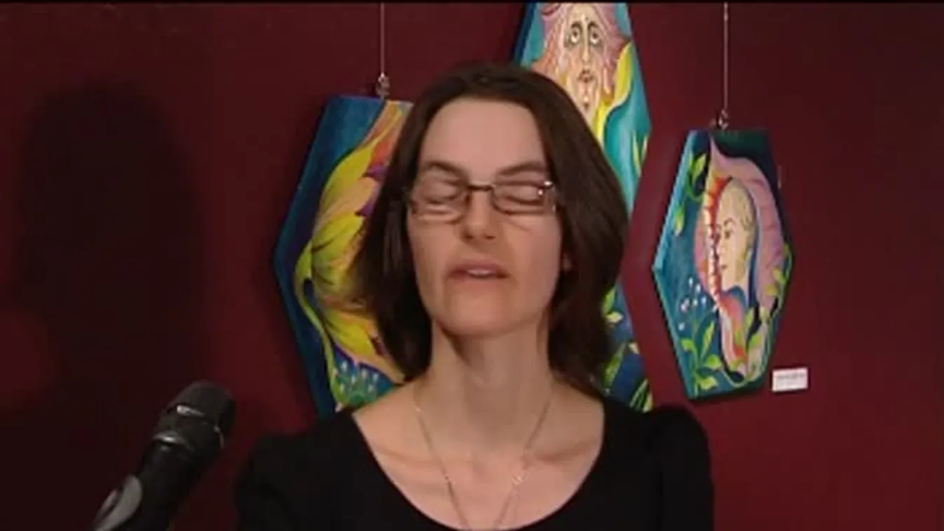 Kiállítást nyitott meg Lévai Anikó a Madách Színházban