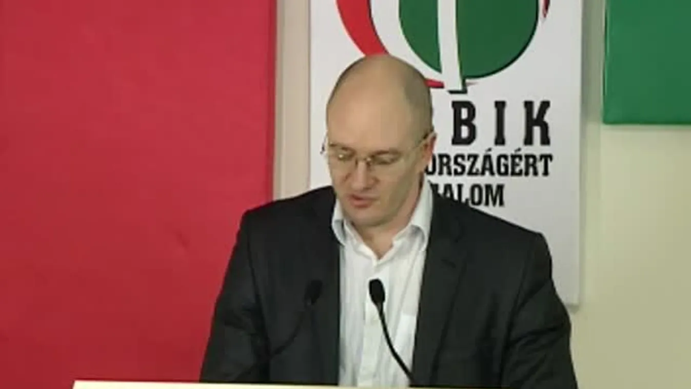 A Jobbik sajtótájékoztatója a párt családpolitikai terveiről