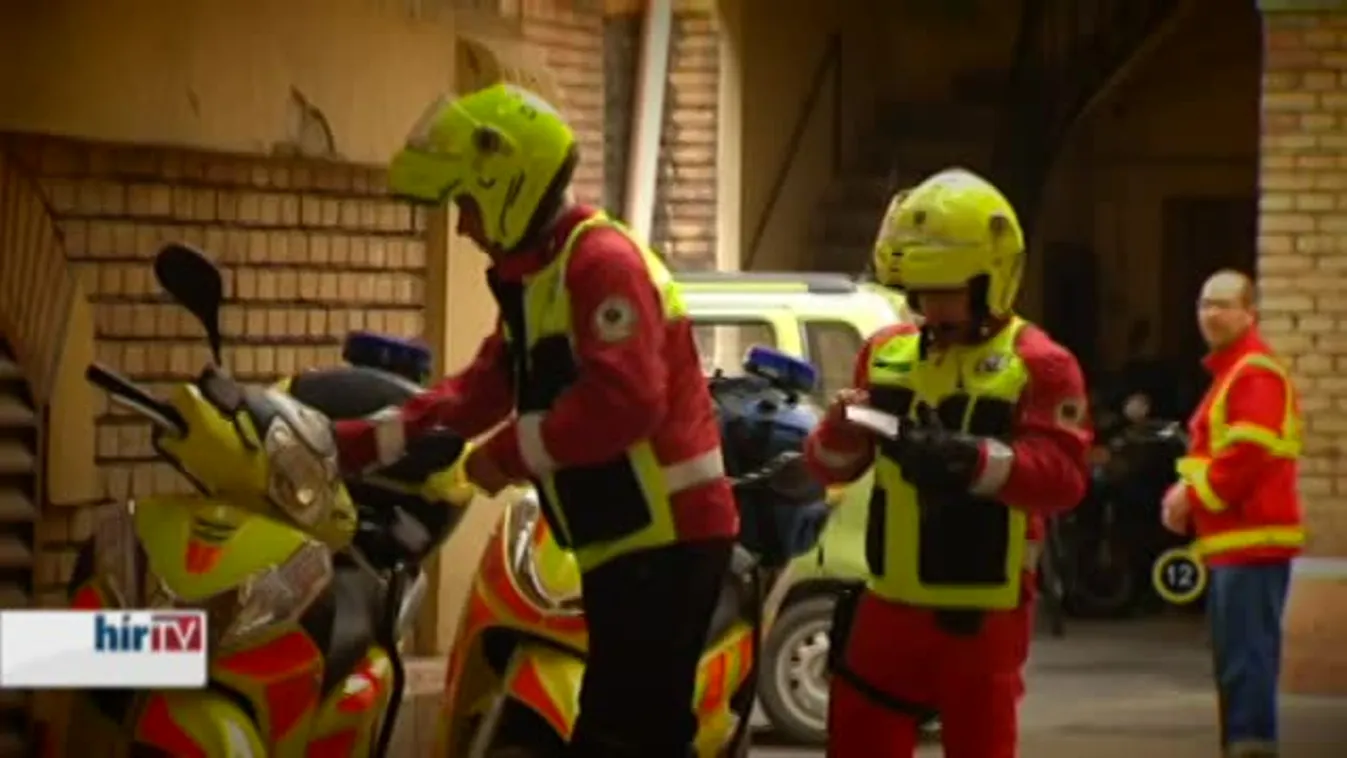 Gyógyhír – 1. Tölcsérmellkas 2. Motoros mentők