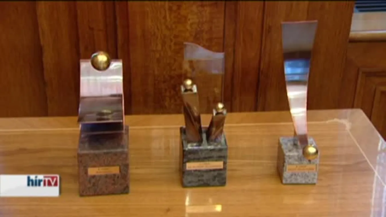 Sikeres vállalkozásokat díjazott a nemzetgazdasági miniszter