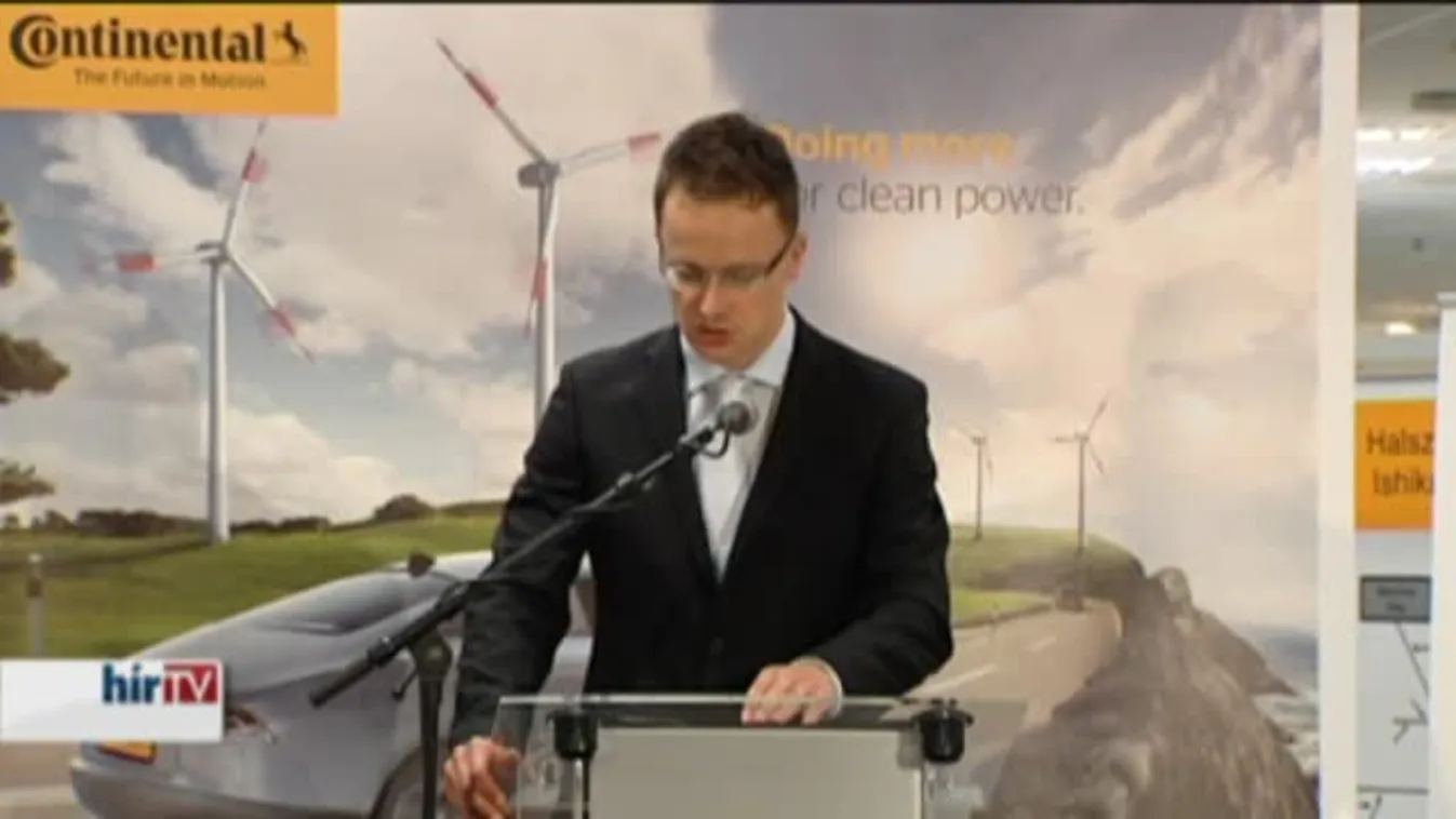 Szijjártó Péter: Magyarország mára az európai autógyártás egyik fellegvára lett