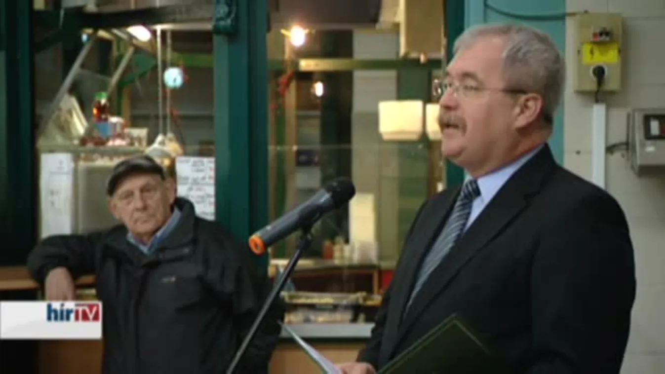 Átadták a főváros első, tanyasi termékeket árusító piacát