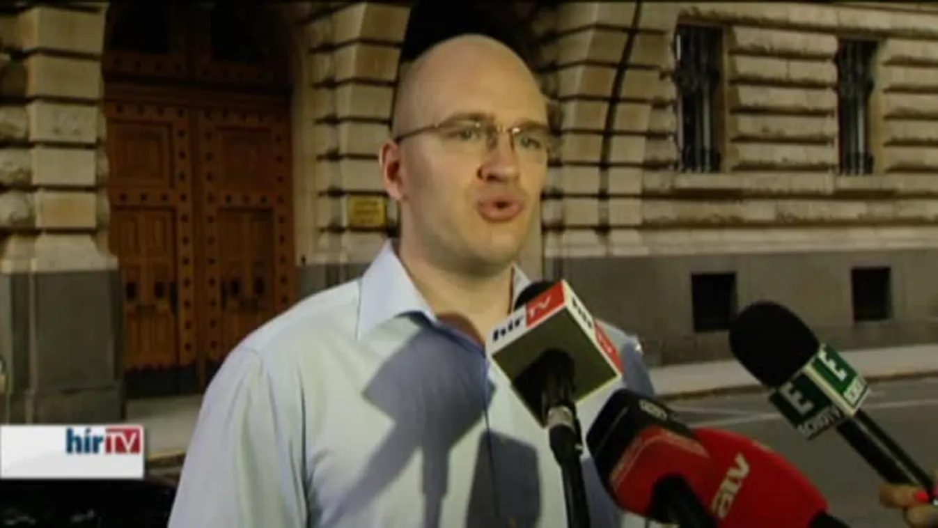 Ingyenes szociális bankszámlát vezetne be a Jobbik