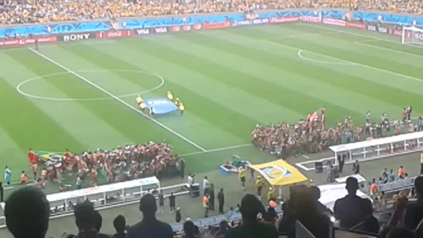 H-Zico: Így szóltak élőben a himnuszok a brazil–német előtt