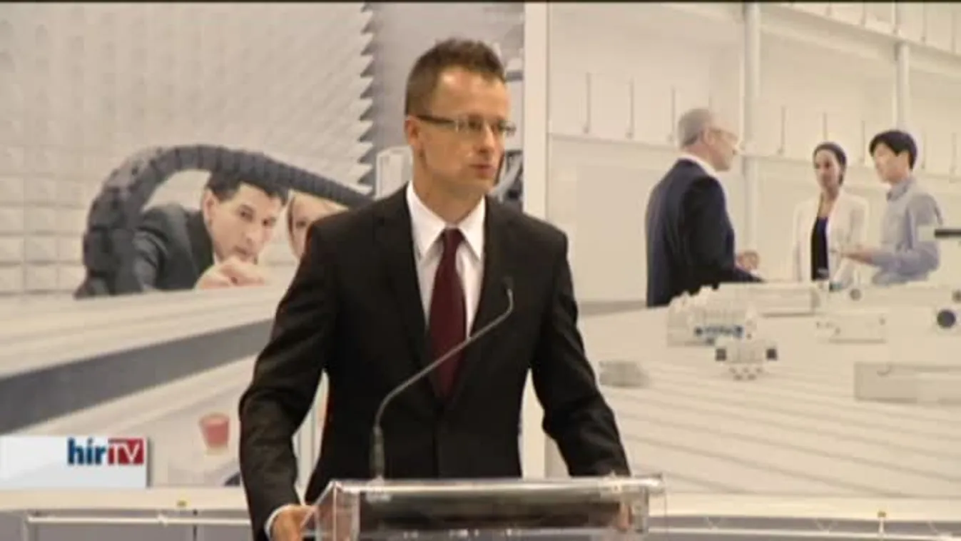 Együttműködési megállapodást kötött a kormány és a német Festo Kft.