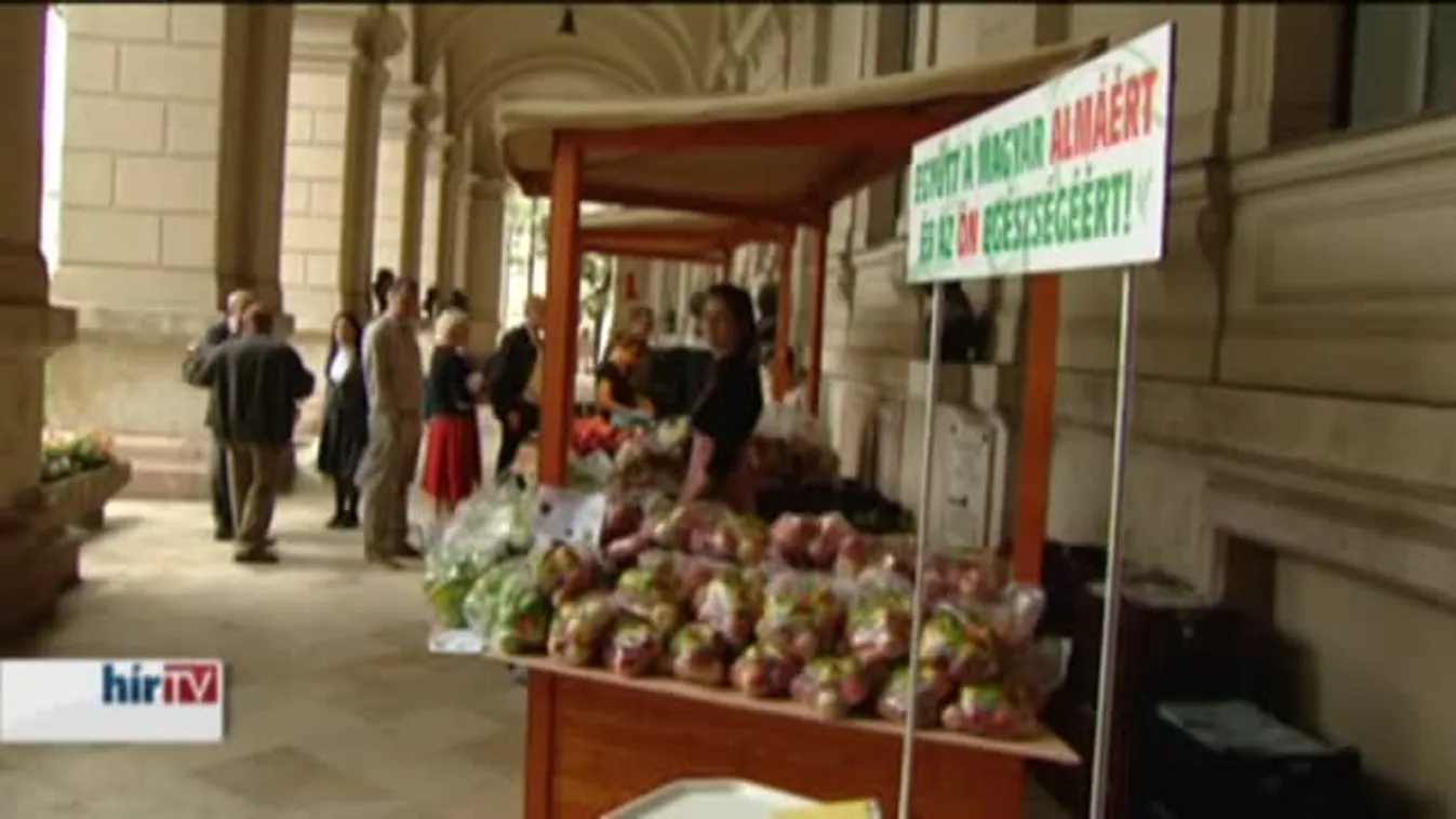 Így mentené a kormány az almatermelőket