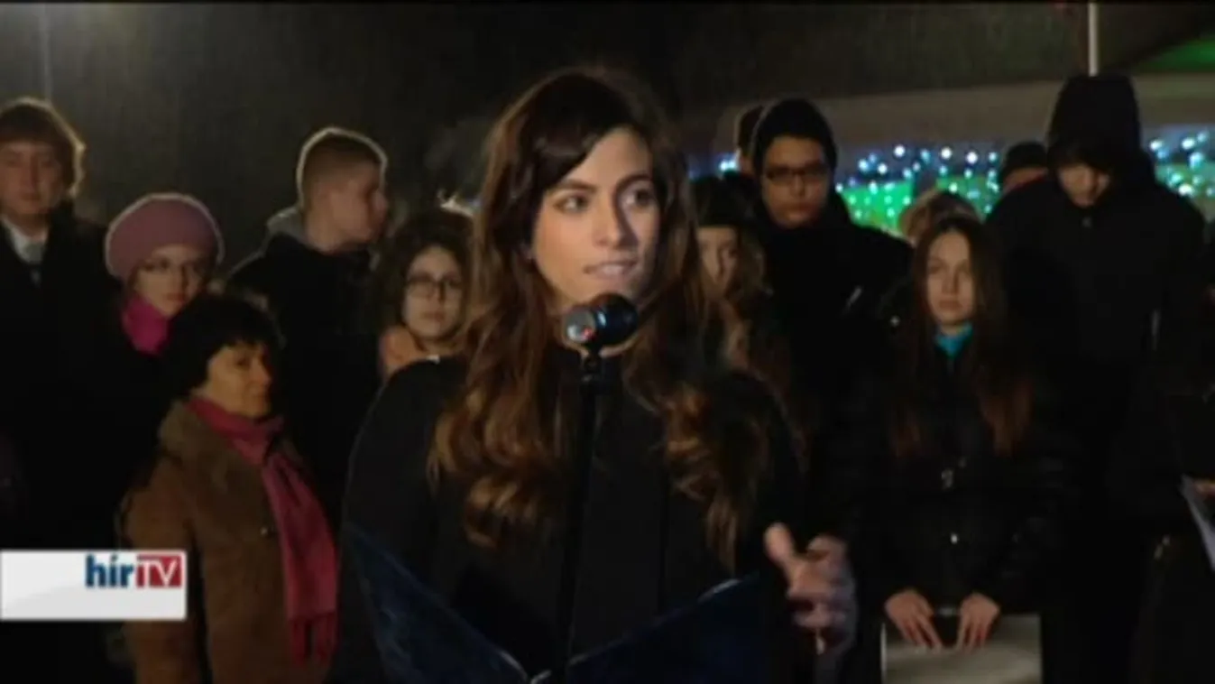 Felgyúltak a fővárosban az ünnepi fények