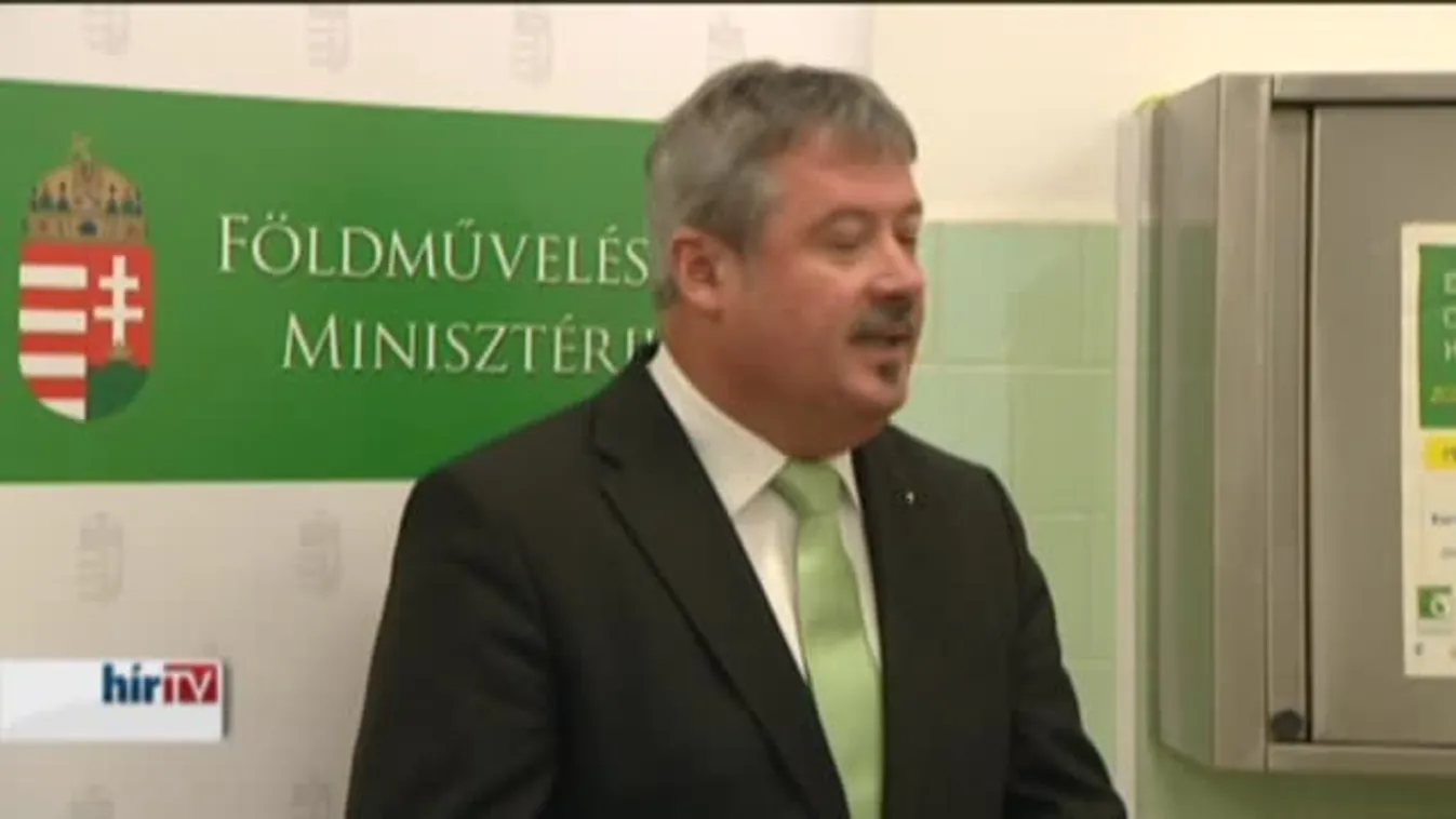 V. Németh Zsolt: tudatos vásárlással évente 50 ezer forintot is spórolhat egy család