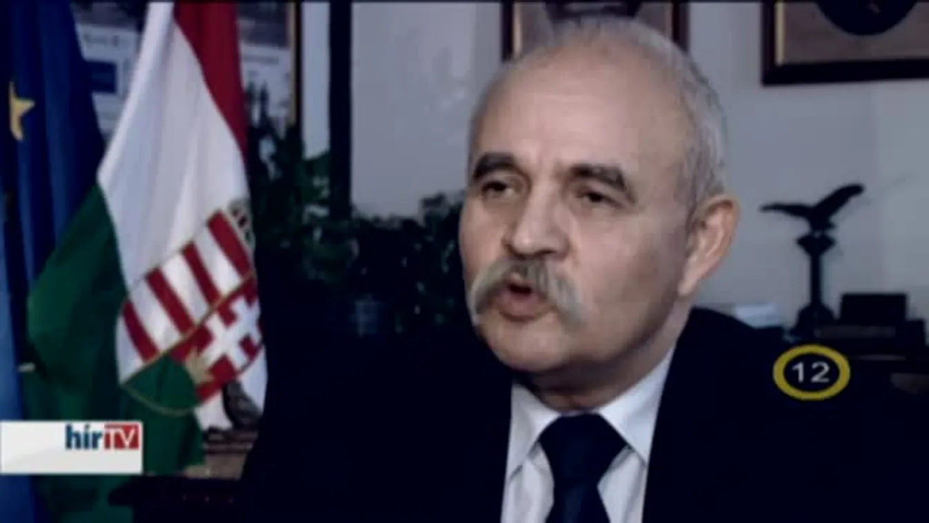 Riasztás – Teljes foglalkoztatottság a rácsok mögött