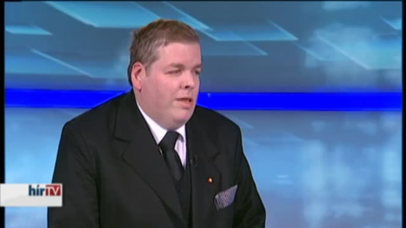 Magyarország élőben – Kevés résztvevő és dulakodás az Operaház előtti tüntetésen