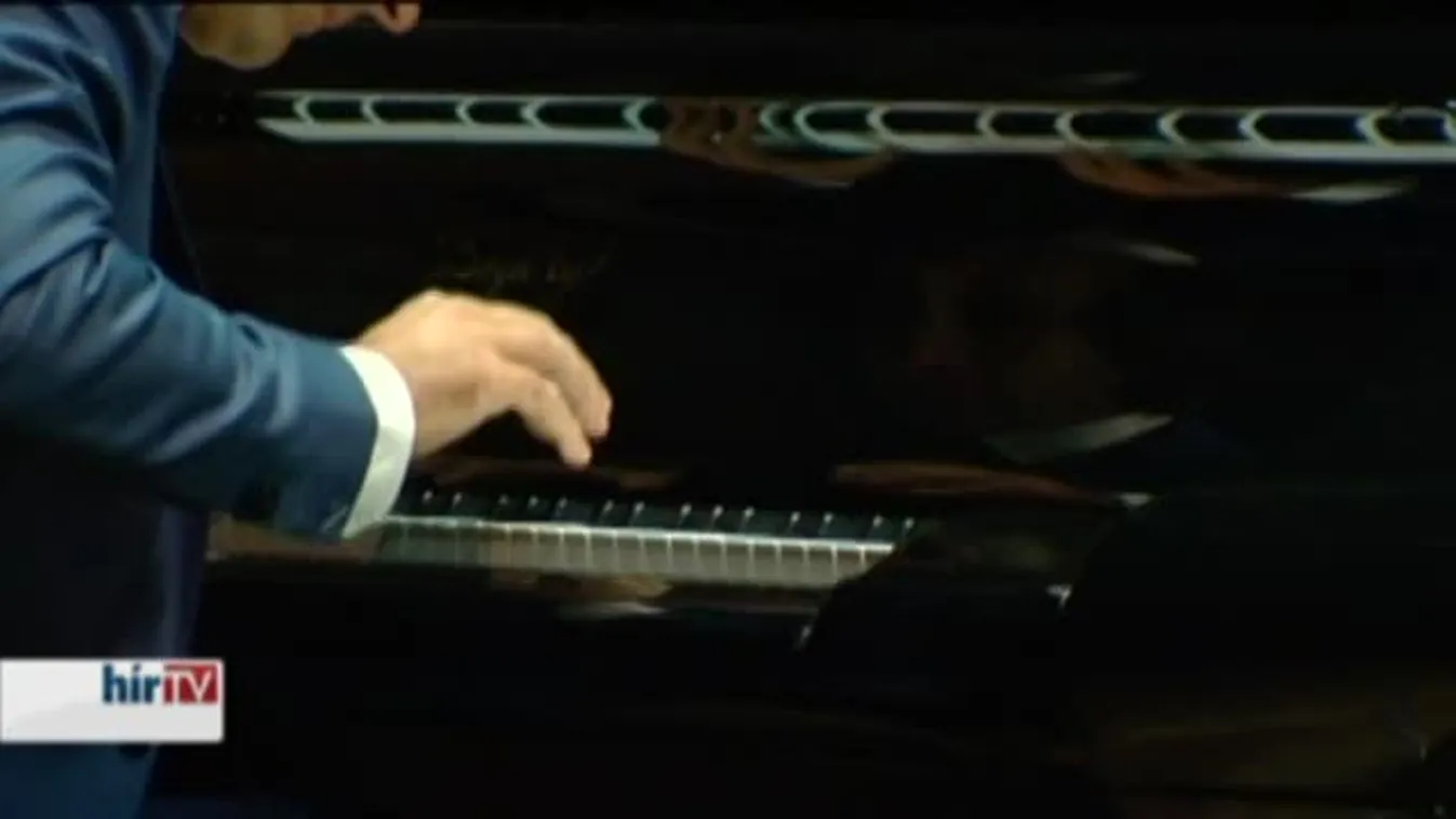 Egy luxusautó áráért vihető a magyar csodazongora