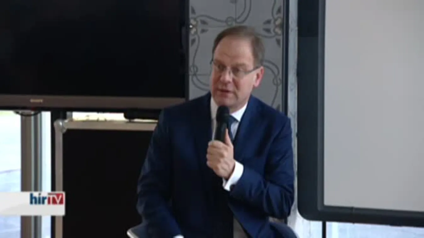 Navracsics Tibor: Bizonytalan a szabad kereskedelmi egyezmény ratifikálása