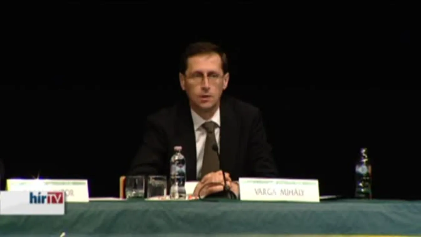 Növelné a kormány a vállalkozásban tanuló diákok számát