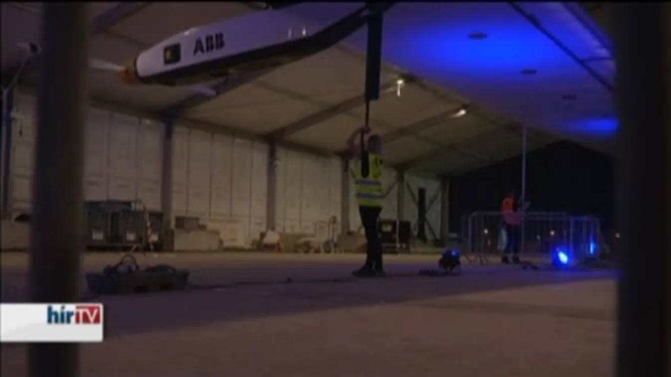 Napelemes repülővel a világ körül