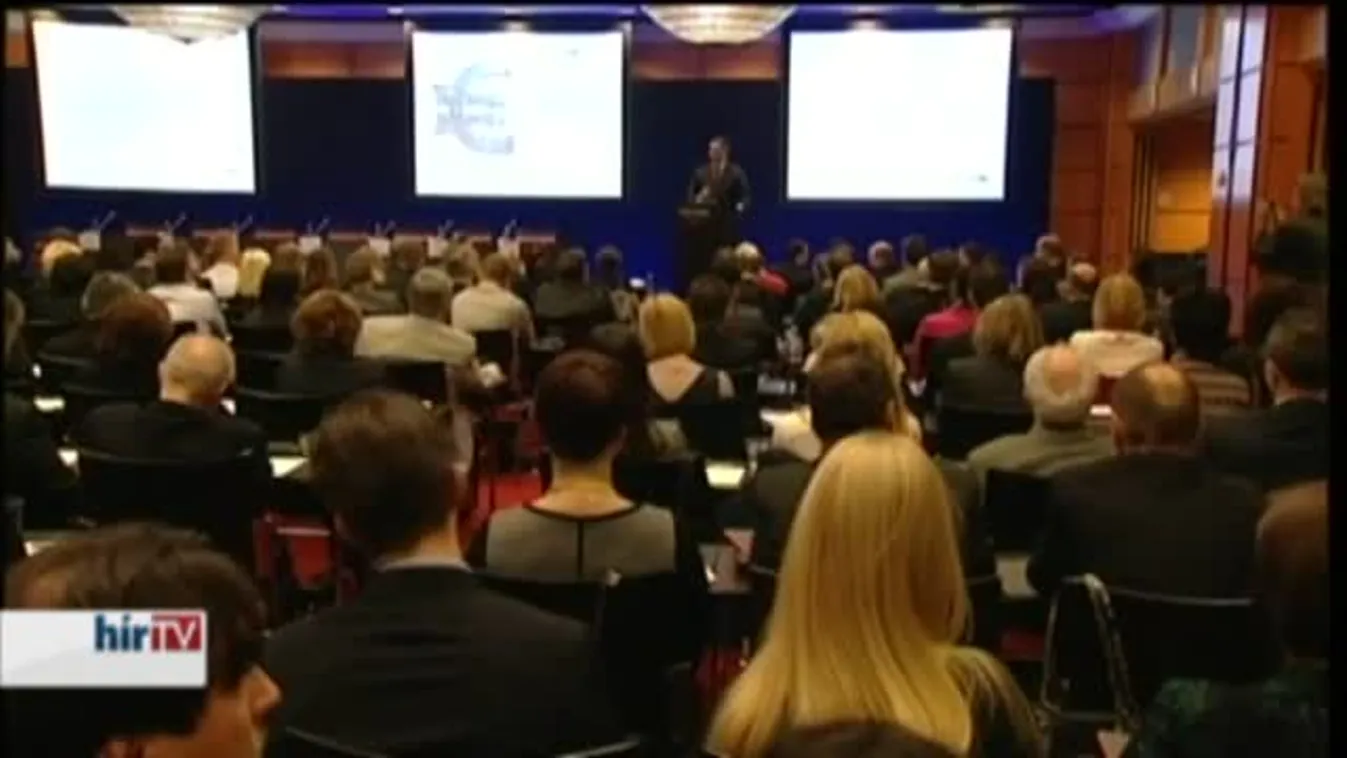 Lázár: Több mint kétezer milliárdot kell kifizetni az idén