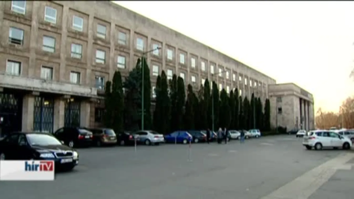 Az államtitkár az autóiparban látja a Dunaferr jövőjét