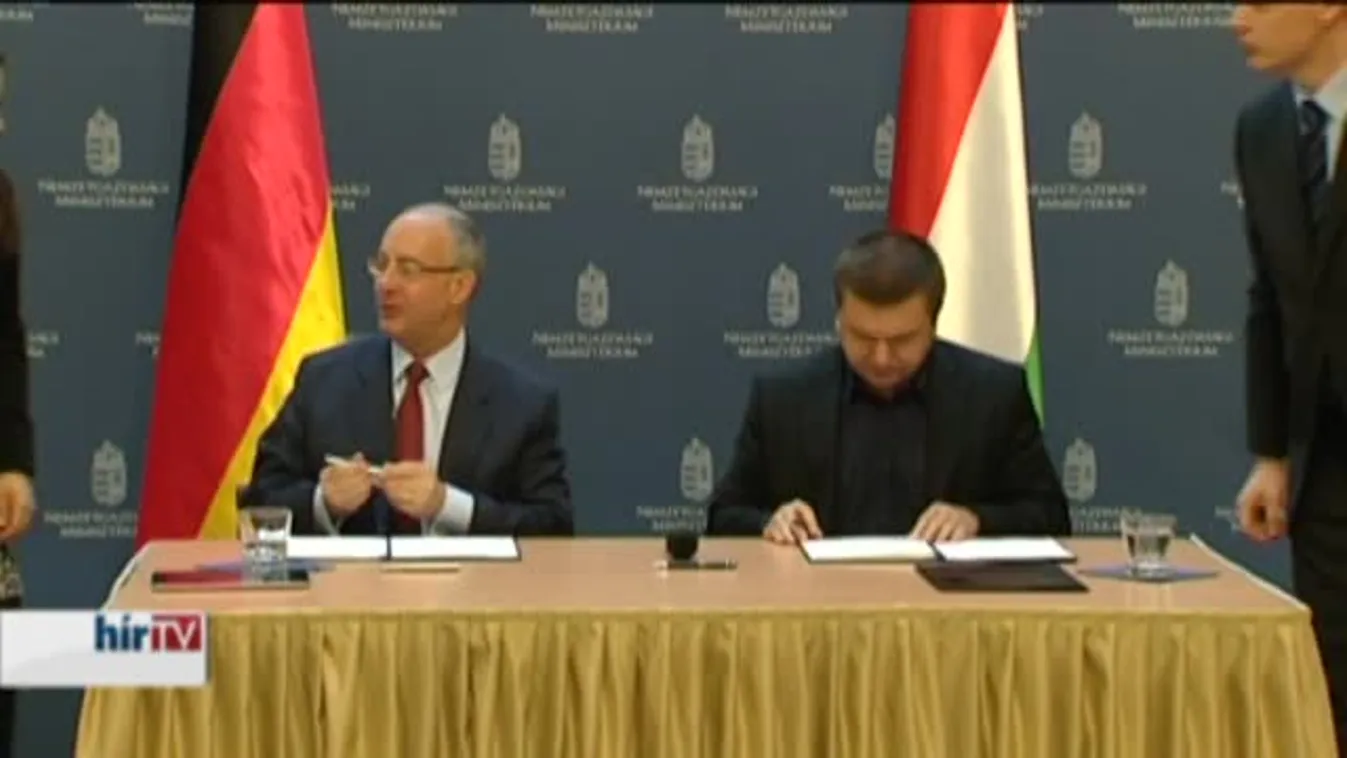 Czomba: Aki tanulókat foglalkoztat, az a jövőjét építi