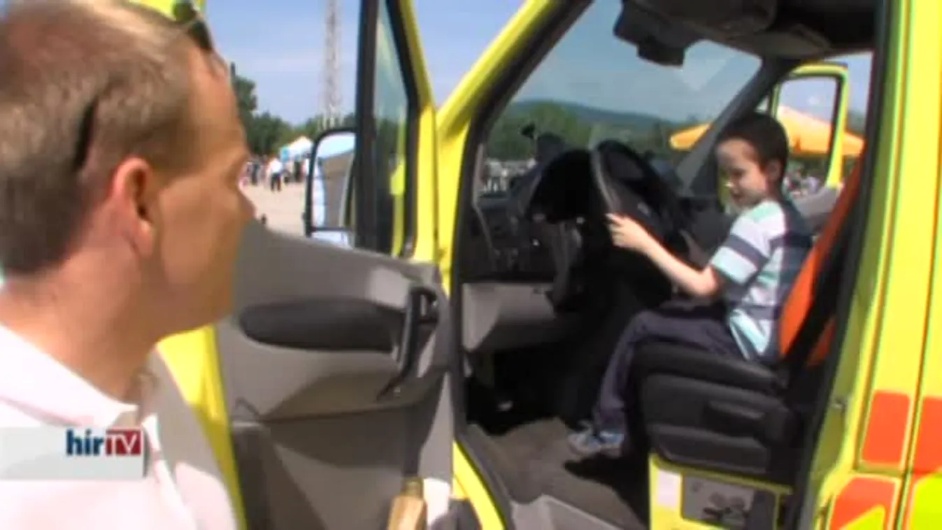 Legyél te is szuperhős! - Gyermeknap Pécsett