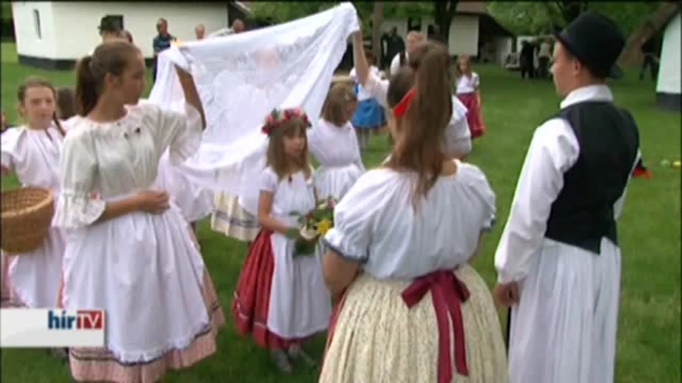 Megválasztották a királyt és a királynőt Ópusztaszeren